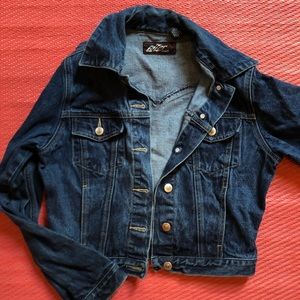 Cropped denim jacket
